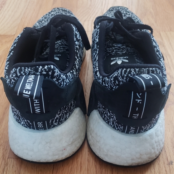 Adidas NMD R2 - Picture 4 of 6